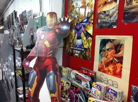 Iron Man welcomes fans for FCBD at the top of the stairs.